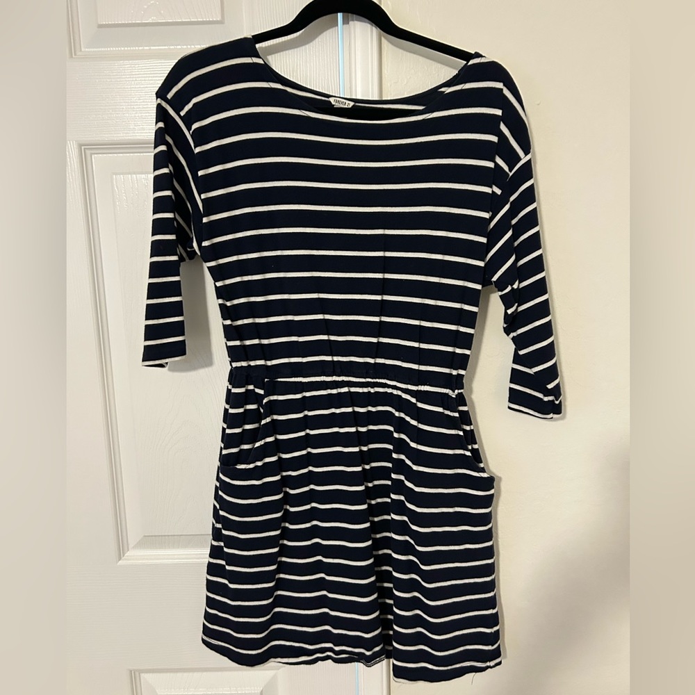 Forever 21 stripped dress with pockets